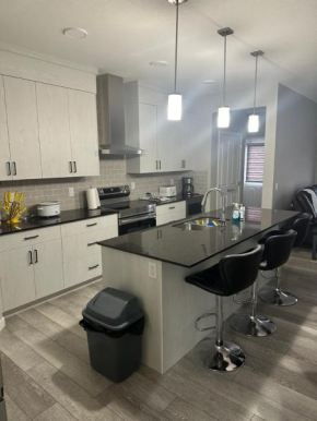 3 Bedroom House in NW Calgary